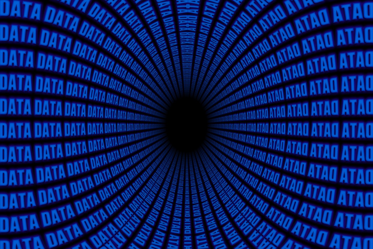 Data Security and Intelligence Are Not at Odds: How an Unstructured Data Middle Platform Achieves "Controllable AI"